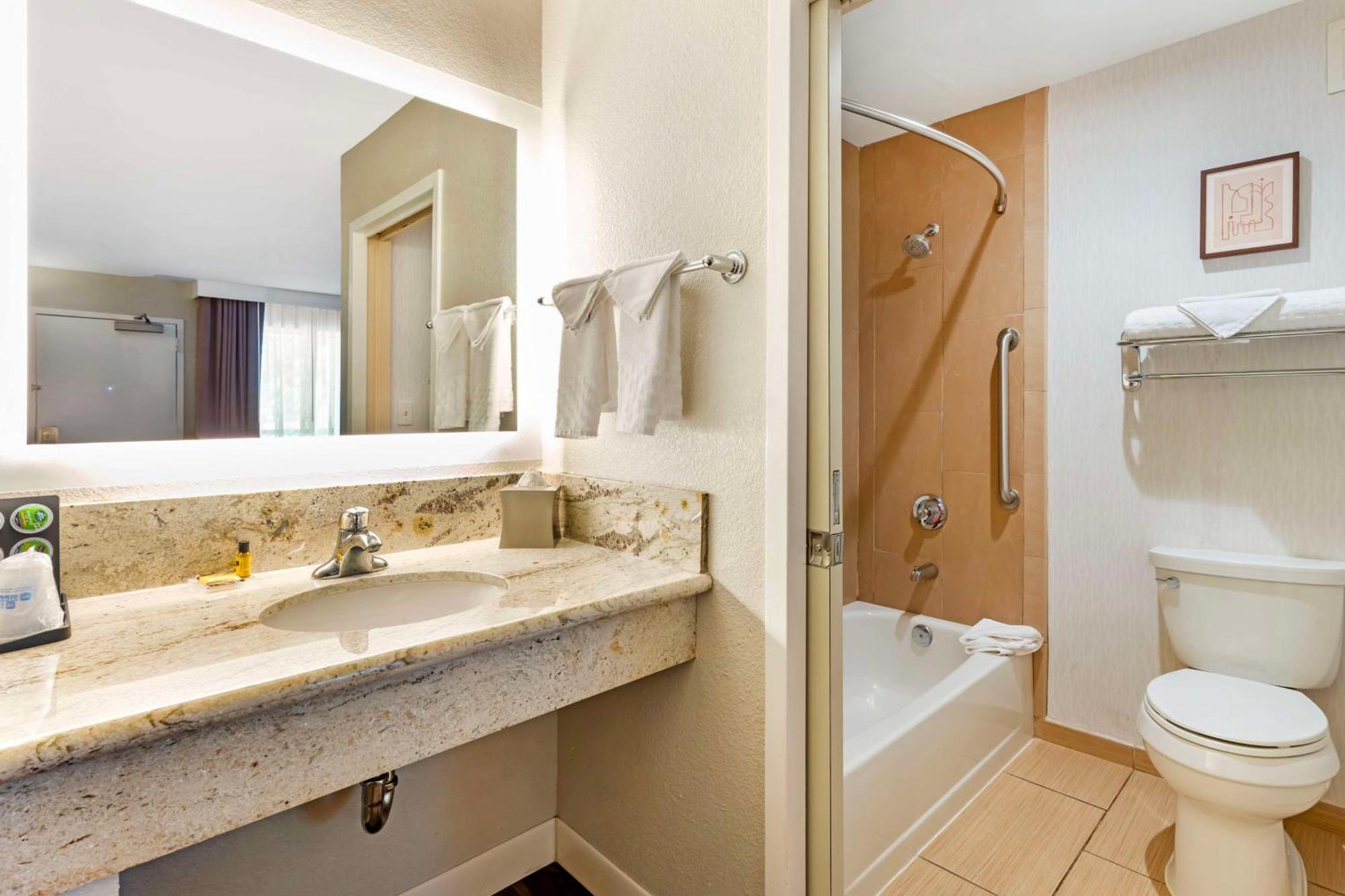 Best Western Plus Rancho Cordova Inn Exterior foto